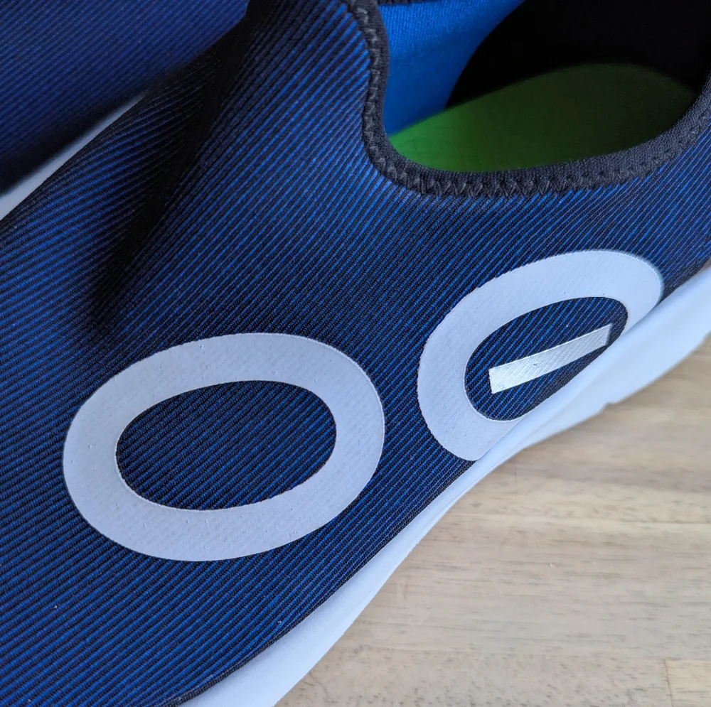 OOFOS Men's OOmg eeZee Low Shoe -Men's Size‎ 12
